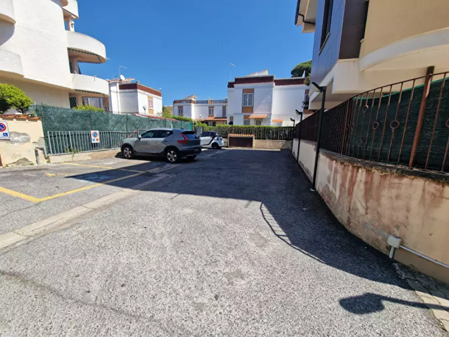 Immagine 4 di Appartamento in vendita  in Via delle Colonie a Santa Marinella