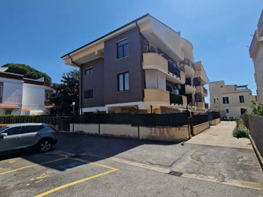 Immagine 32 di Appartamento in vendita  in Via delle Colonie a Santa Marinella