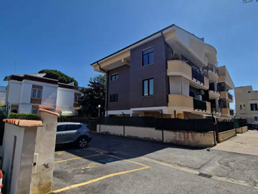 Immagine 33 di Appartamento in vendita  in Via delle Colonie a Santa Marinella