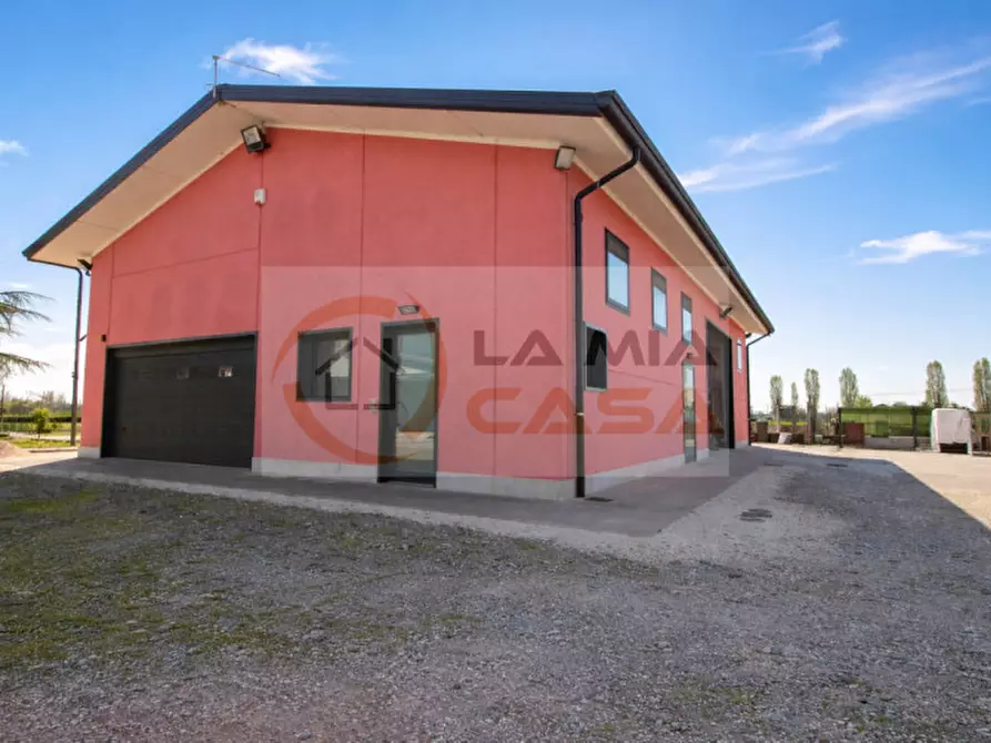 Immagine 2 di Capannone industriale in vendita  in Via San Martino e Solferino - Ponte San Nicolò (PD) a Ponte San Nicolò