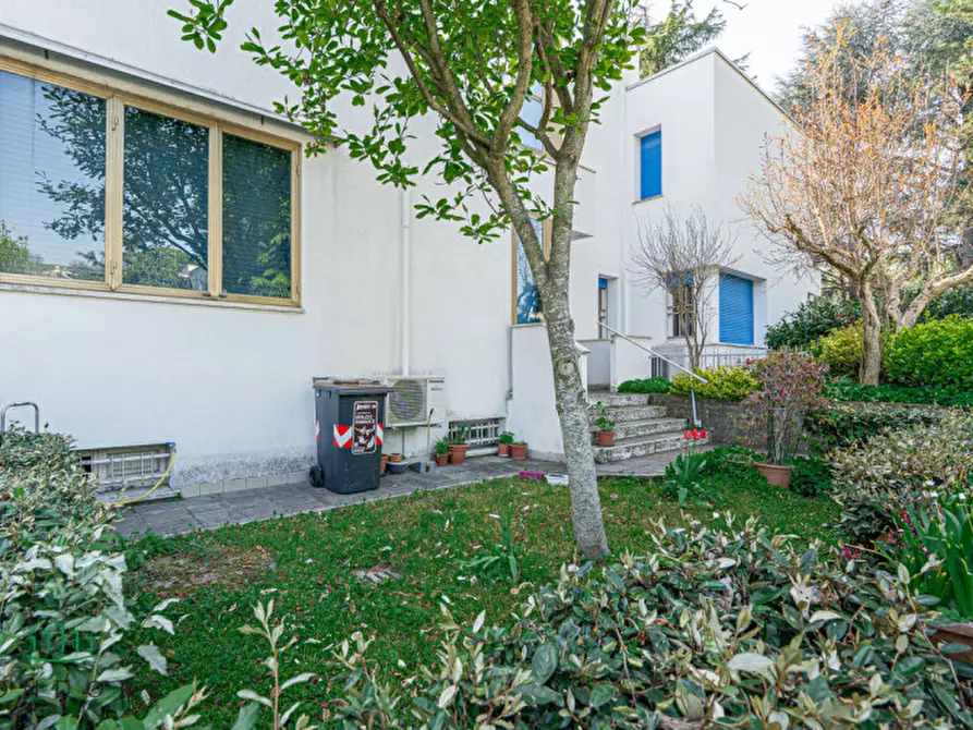 Immagine 4 di Casa trifamiliare in vendita  in via Giambologna a Casalecchio Di Reno
