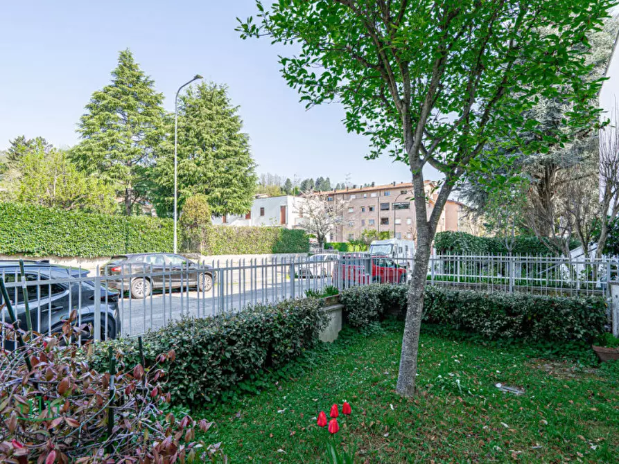 Immagine 6 di Casa trifamiliare in vendita  in via Giambologna a Casalecchio Di Reno