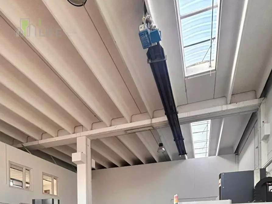 Immagine 4 di Capannone industriale in vendita  in Via Francesco Foscari a Thiene