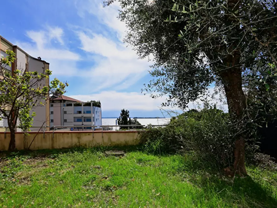 Immagine 3 di Appartamento in vendita  a Gardone Riviera