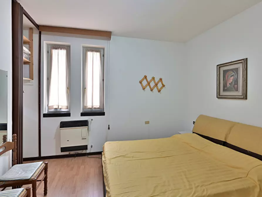 Immagine 17 di Appartamento in vendita  a Gardone Riviera