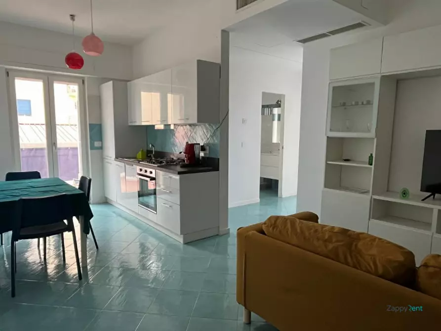 Immagine 2 di Appartamento in affitto  in Via Litoranea, 2 a Torre Del Greco