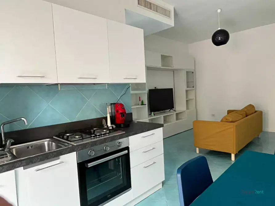 Immagine 5 di Appartamento in affitto  in Via Litoranea, 2 a Torre Del Greco