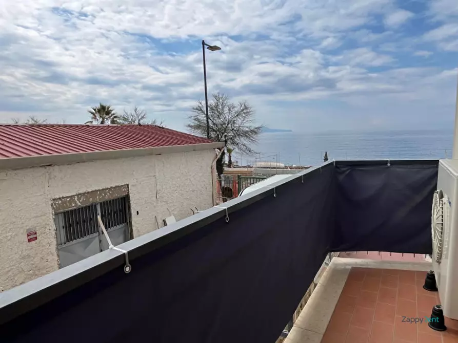 Immagine 15 di Appartamento in affitto  in Via Litoranea, 2 a Torre Del Greco