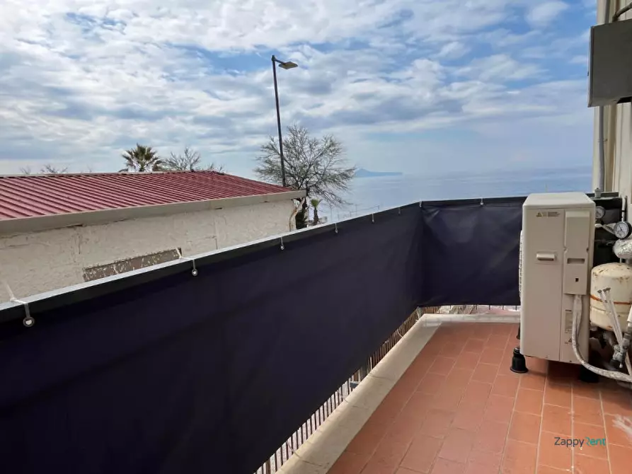 Immagine 16 di Appartamento in affitto  in Via Litoranea, 2 a Torre Del Greco