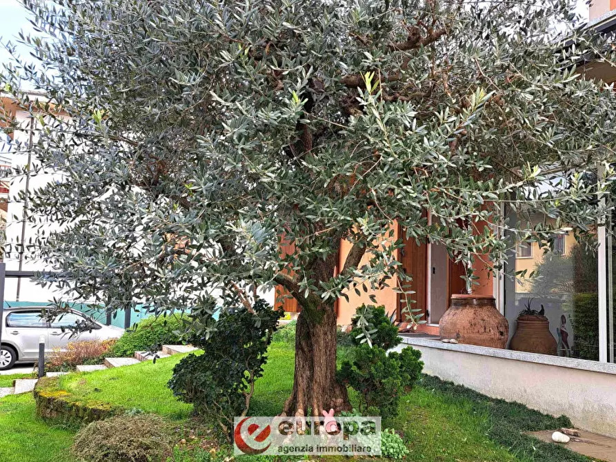 Immagine 5 di Villa in vendita  in Str. Saviabona a Vicenza