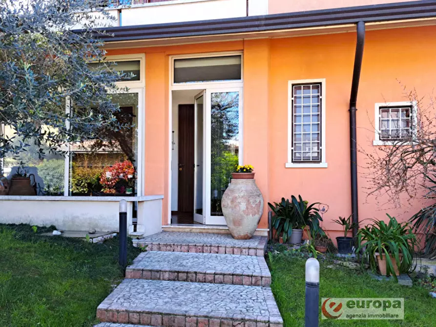 Immagine 7 di Villa in vendita  in Str. Saviabona a Vicenza