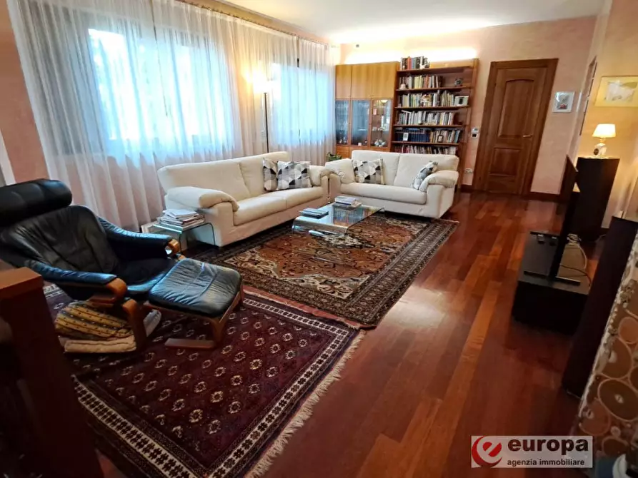 Immagine 22 di Villa in vendita  in Str. Saviabona a Vicenza