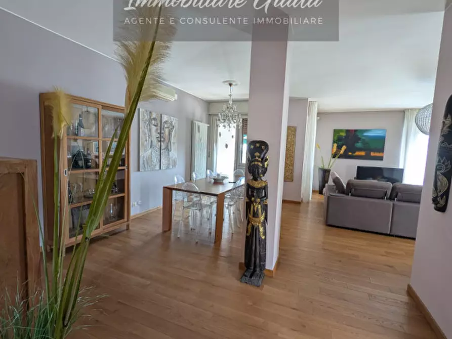 Immagine 1 di Appartamento in vendita  in Via Dante Alighieri 15 a Vittorio Veneto