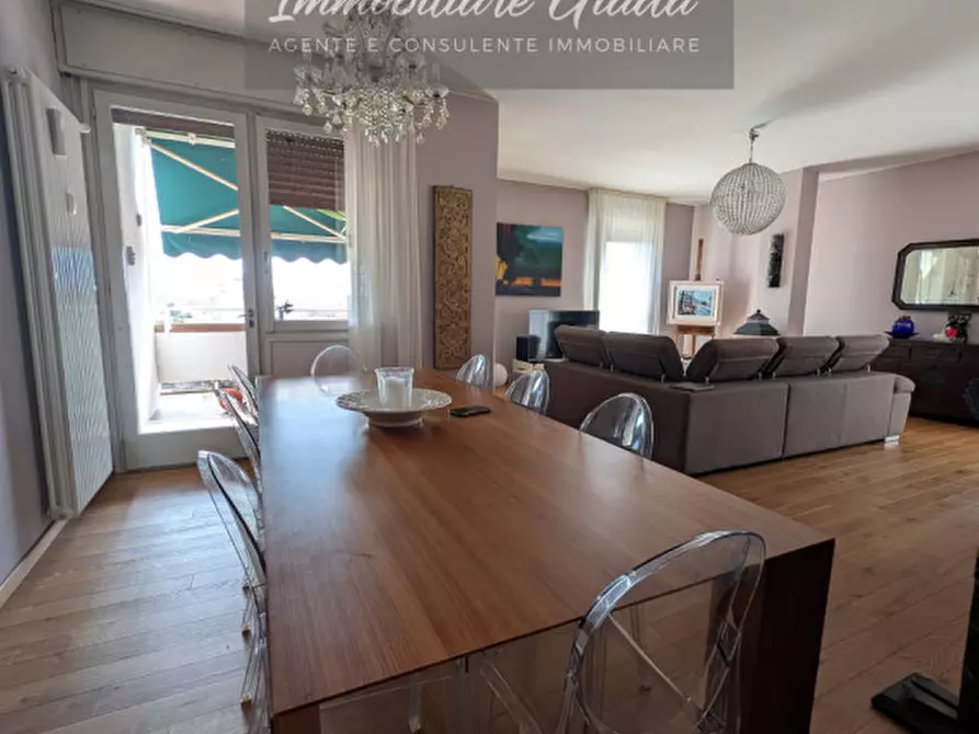 Immagine 3 di Appartamento in vendita  in Via Dante Alighieri 15 a Vittorio Veneto