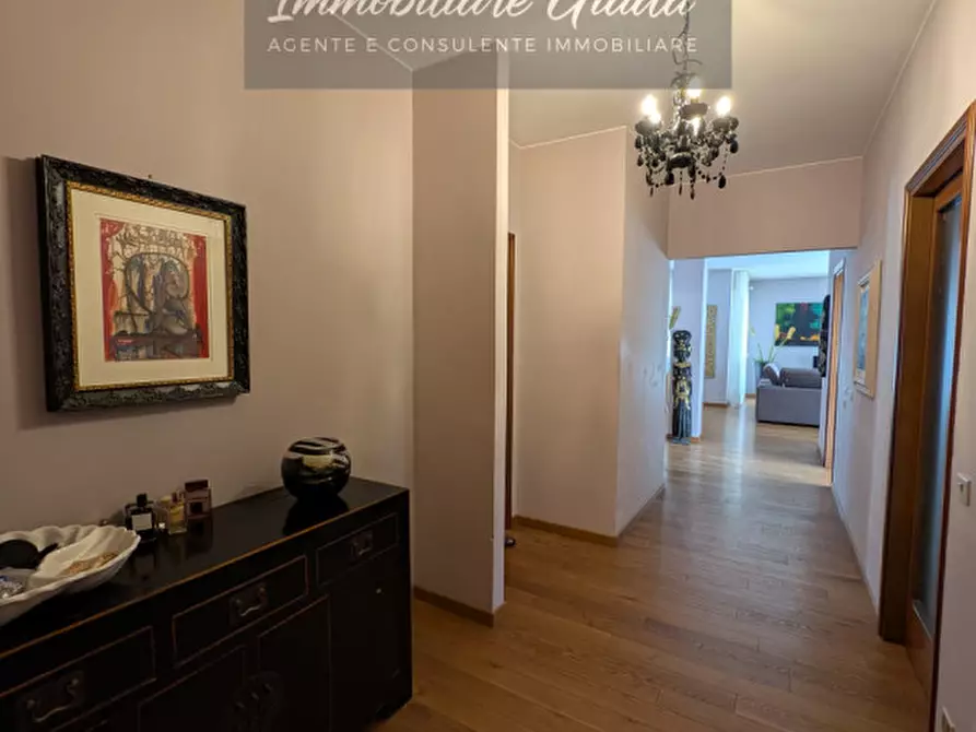 Immagine 13 di Appartamento in vendita  in Via Dante Alighieri 15 a Vittorio Veneto