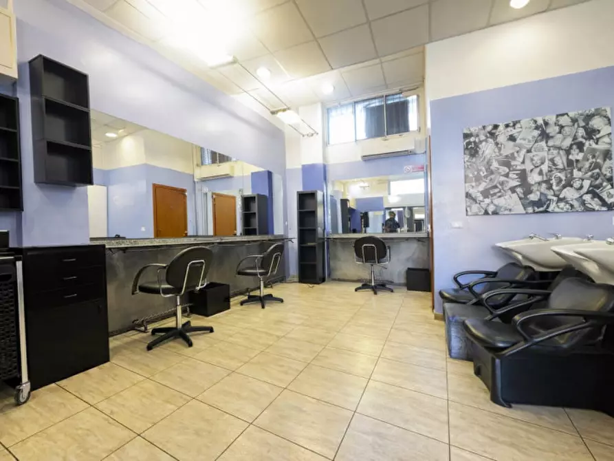 Immagine 6 di Attività commerciale in vendita  in Traversa Decima Villaggio Sereno 4 a Brescia