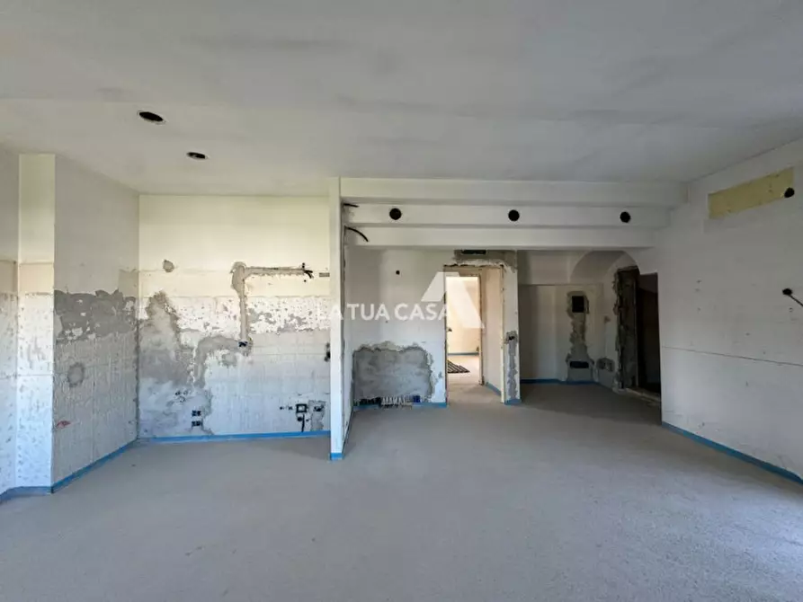 Immagine 3 di Appartamento in vendita  a Villafranca Di Verona