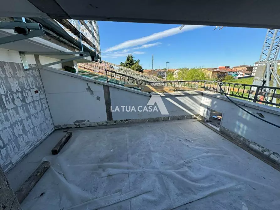 Immagine 6 di Appartamento in vendita  a Villafranca Di Verona