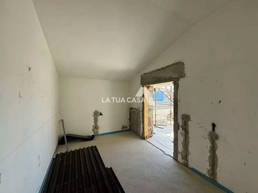 Immagine 16 di Appartamento in vendita  a Villafranca Di Verona