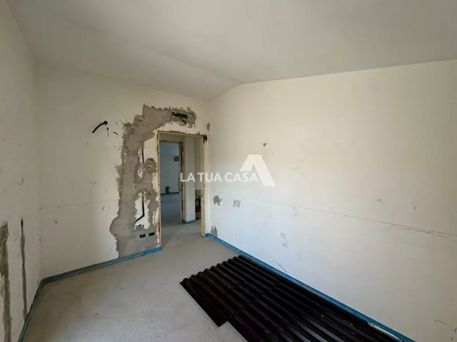 Immagine 17 di Appartamento in vendita  a Villafranca Di Verona