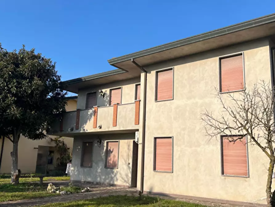 Immagine 1 di Casa indipendente in vendita  a Villa Estense