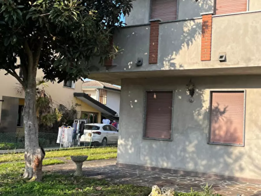 Immagine 9 di Casa indipendente in vendita  a Villa Estense