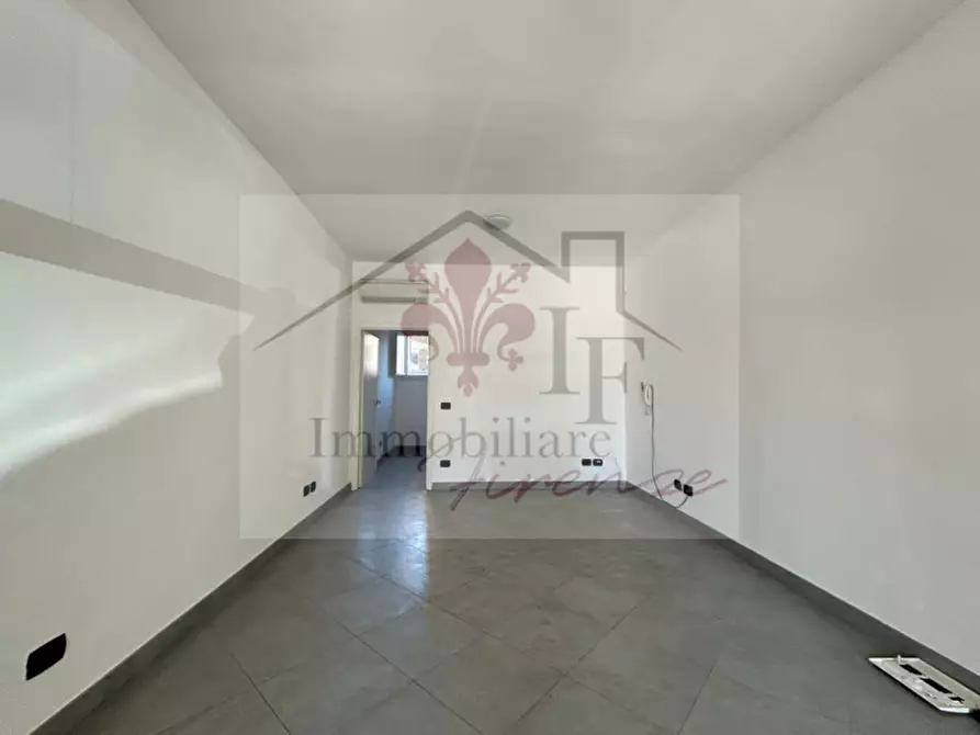 Immagine 3 di Negozio in vendita  in Piazza Pietro Mascagni a Firenze