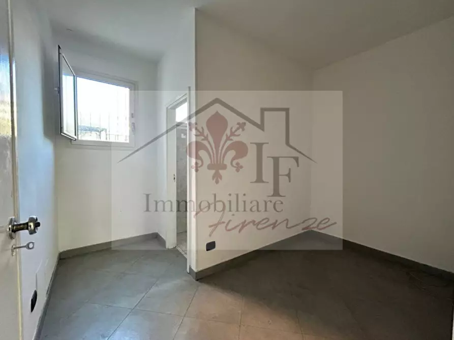 Immagine 5 di Negozio in vendita  in Piazza Pietro Mascagni a Firenze