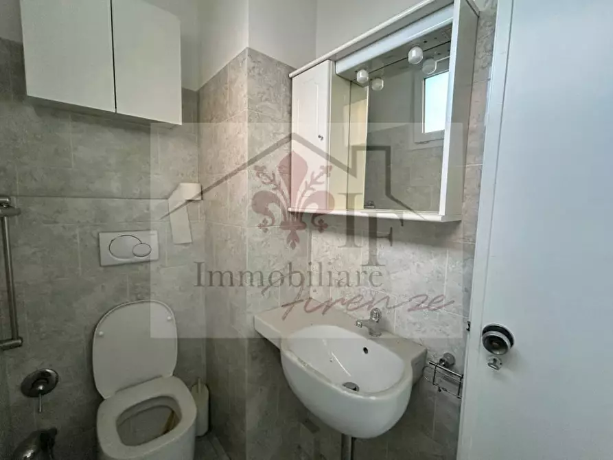 Immagine 9 di Negozio in vendita  in Piazza Pietro Mascagni a Firenze