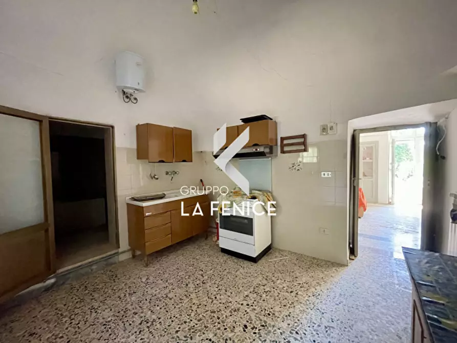 Immagine 40 di Rustico / casale in vendita  in STRADA MONACI a Locorotondo