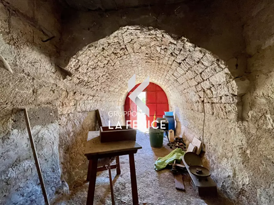Immagine 59 di Rustico / casale in vendita  in STRADA MONACI a Locorotondo