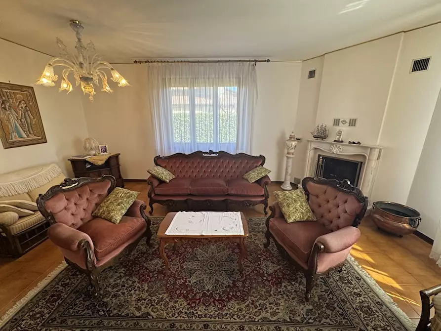 Immagine 9 di Casa bifamiliare in vendita  a Stra