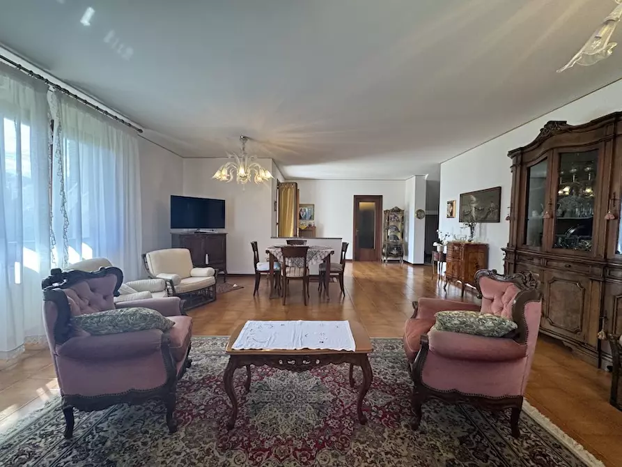 Immagine 10 di Casa bifamiliare in vendita  a Stra