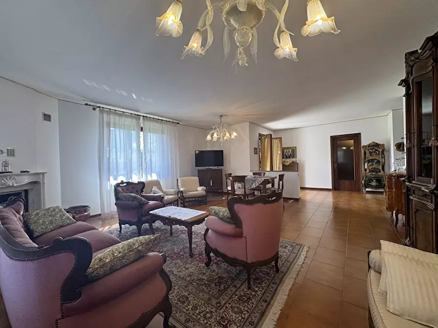 Immagine 11 di Casa bifamiliare in vendita  a Stra