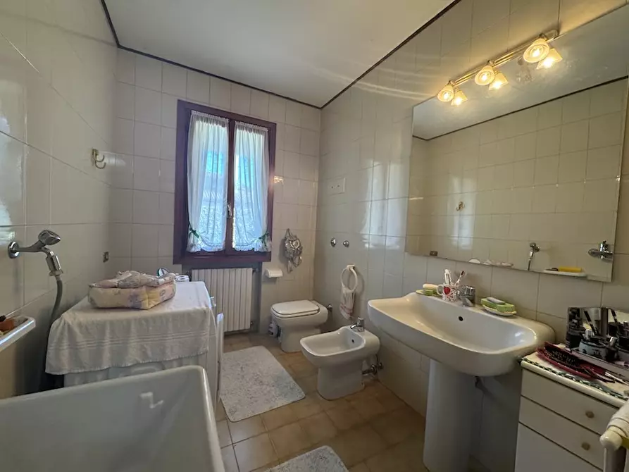 Immagine 19 di Casa bifamiliare in vendita  a Stra