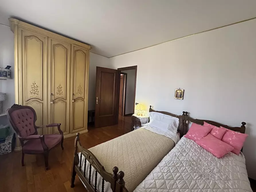 Immagine 21 di Casa bifamiliare in vendita  a Stra