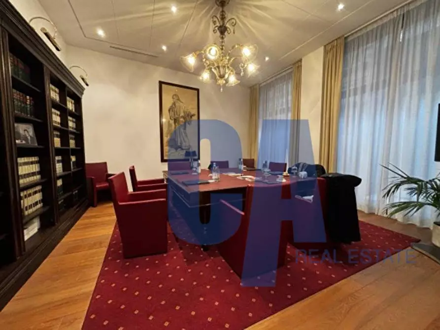 Immagine 1 di Palazzo in affitto  in PIAZZA CORDUSIO a Milano