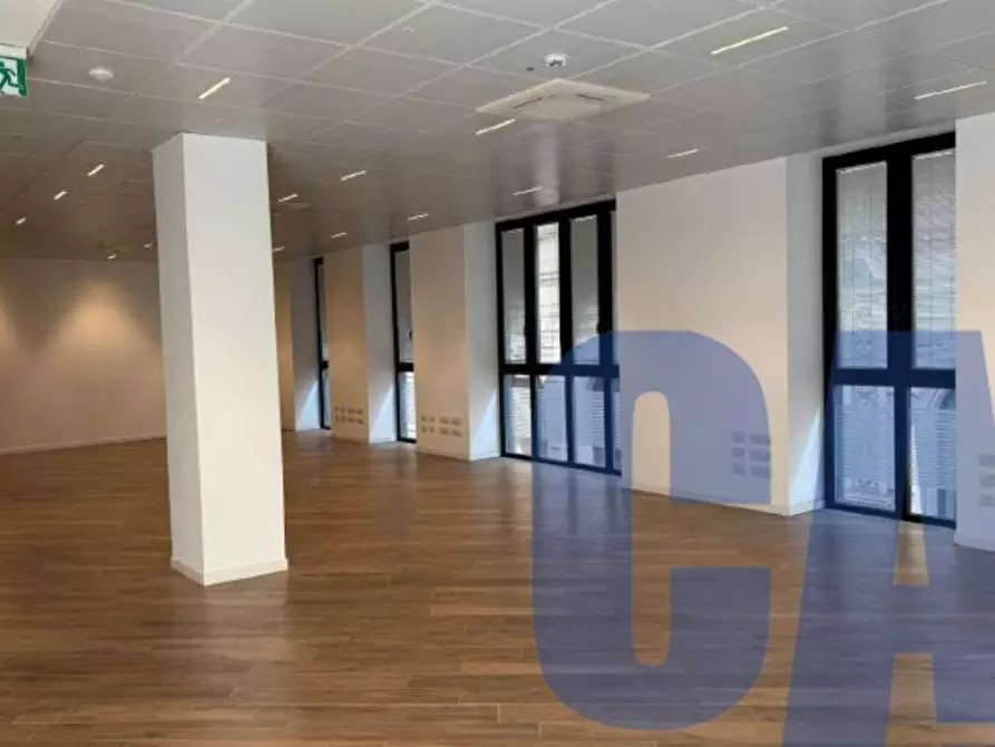 Immagine 6 di Palazzo in affitto  in PIAZZA CORDUSIO a Milano