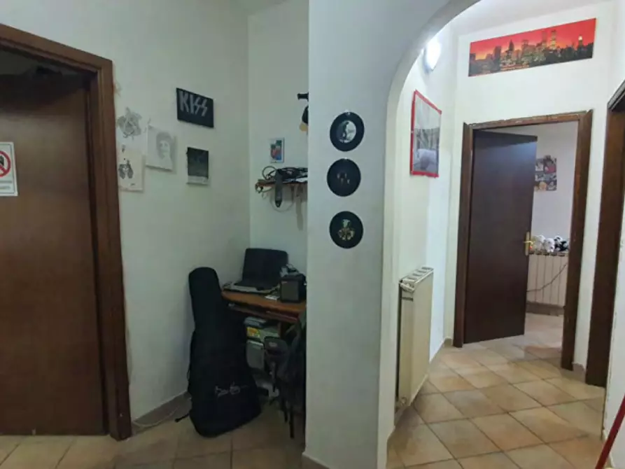 Immagine 4 di Appartamento in vendita  in Via Igino Petrone, 16, 00166 La Massimina-Casal Lumbroso RM, Italia a Roma