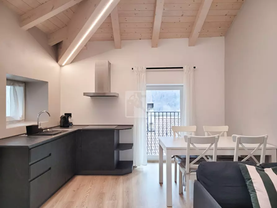 Immagine 5 di Appartamento in vendita  in Via Piave a Ledro