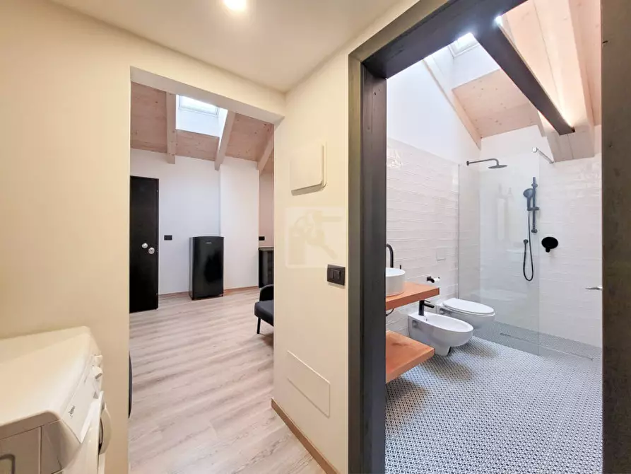 Immagine 12 di Appartamento in vendita  in Via Piave a Ledro