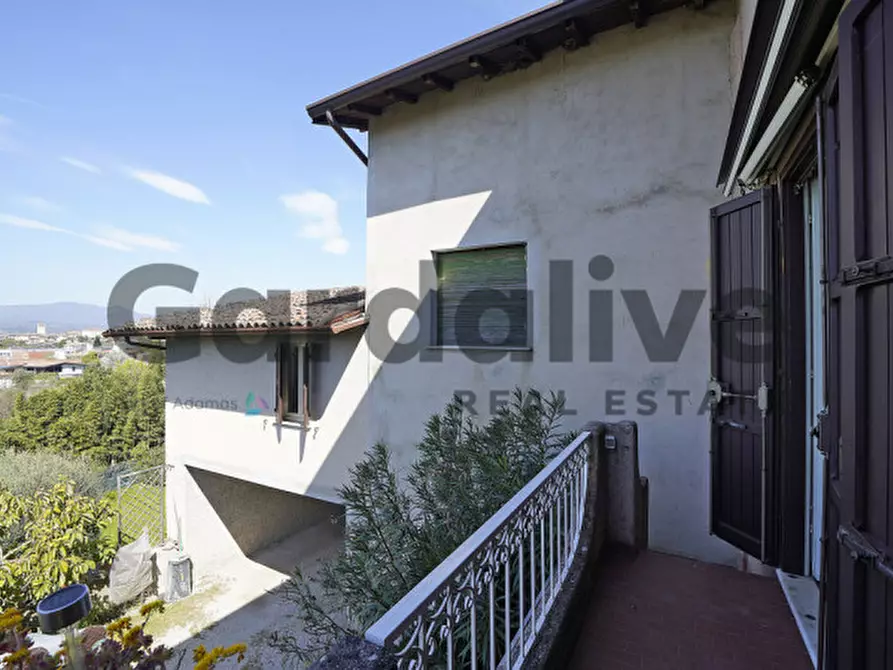 Immagine 3 di Appartamento in vendita  in via xxv aprile a Manerba Del Garda