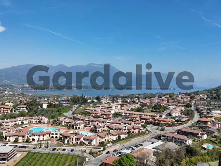 Immagine 22 di Appartamento in vendita  in via xxv aprile a Manerba Del Garda