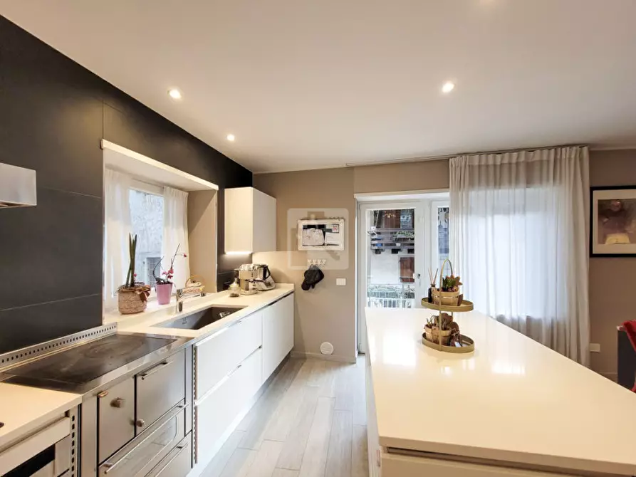 Immagine 1 di Appartamento in vendita  in Via Piave a Ledro