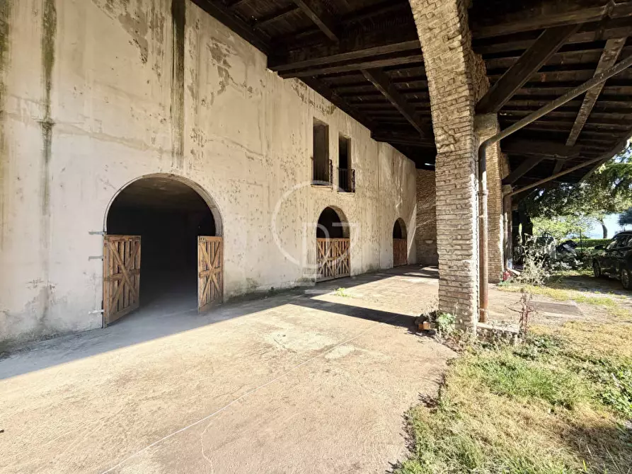 Immagine 3 di Rustico / casale in vendita  in Via Tommaso Dal Molin 30 a Desenzano Del Garda