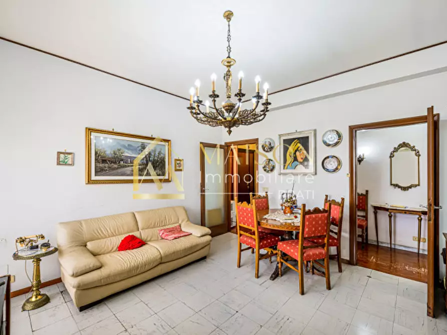 Immagine 6 di Appartamento in vendita  in Lungotevere degli Artigiani a Roma