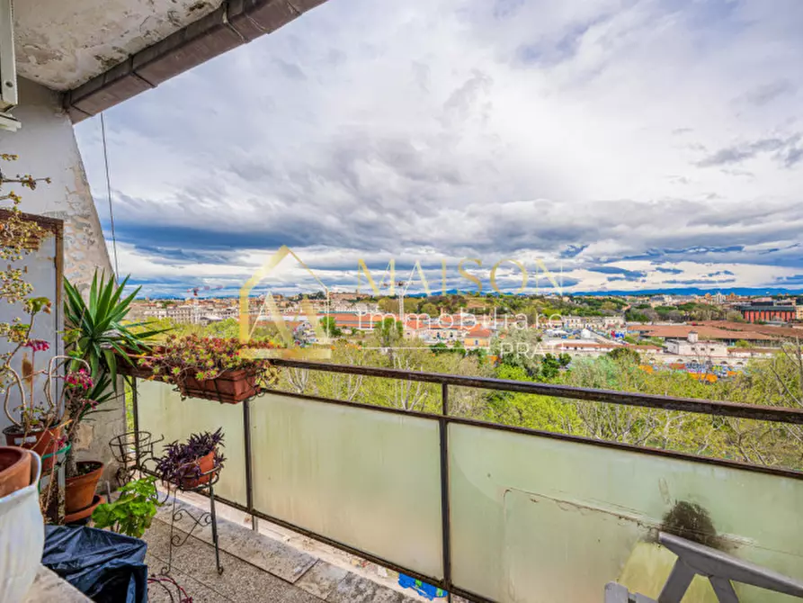 Immagine 7 di Appartamento in vendita  in Lungotevere degli Artigiani a Roma