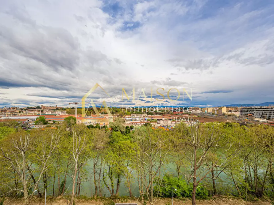 Immagine 9 di Appartamento in vendita  in Lungotevere degli Artigiani a Roma