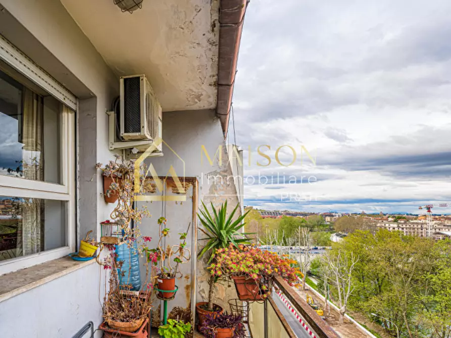 Immagine 10 di Appartamento in vendita  in Lungotevere degli Artigiani a Roma