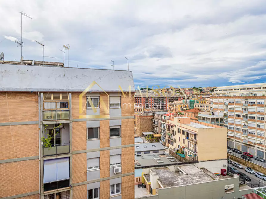 Immagine 29 di Appartamento in vendita  in Lungotevere degli Artigiani a Roma